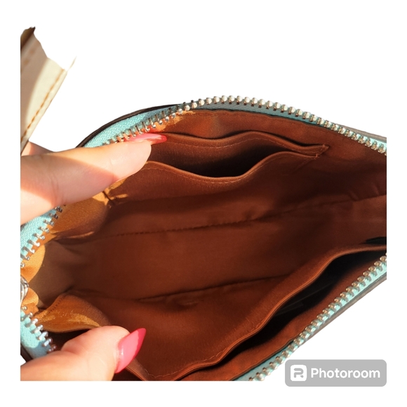 *Rare* NWT Palm Tree Coach Wrislet - Picture 3 of 3